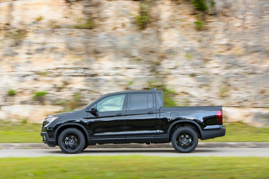  Honda Ridgeline Black Edition 2016 года  (фото 21 из 30)